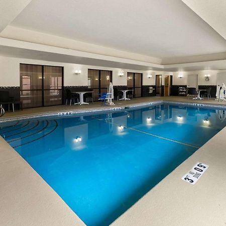 Comfort Suites Коммерс Екстер'єр фото