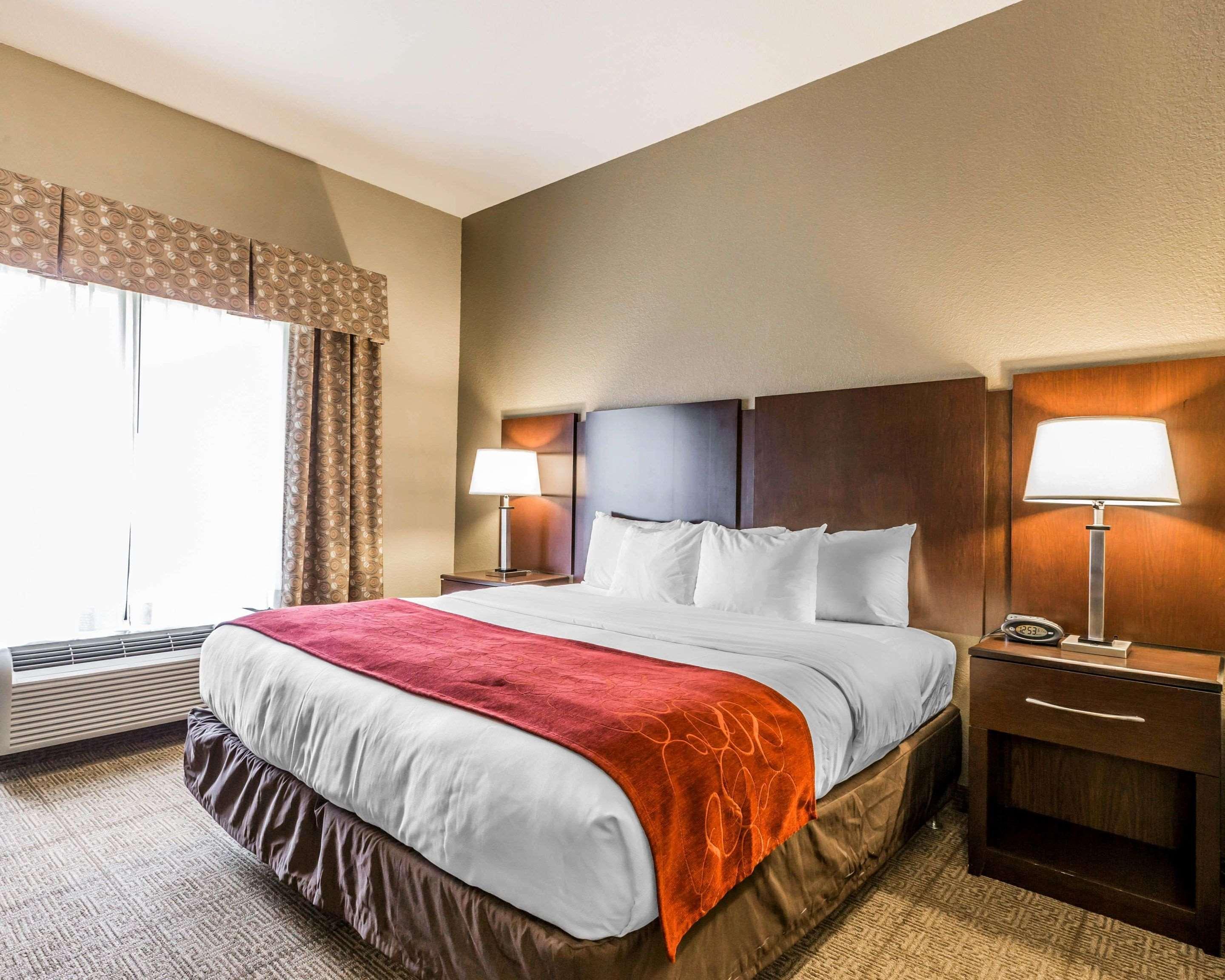 Comfort Suites Коммерс Екстер'єр фото