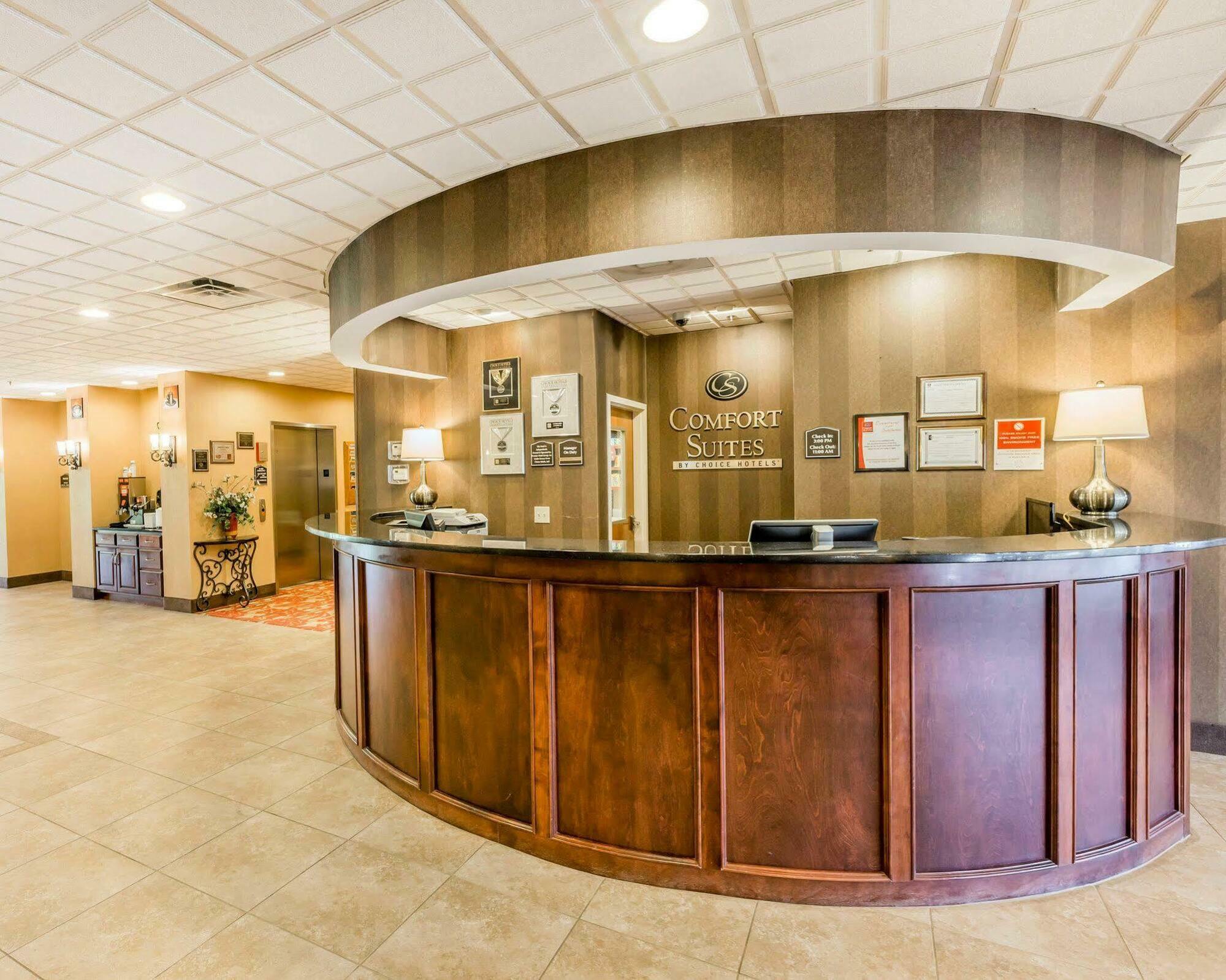 Comfort Suites Коммерс Екстер'єр фото